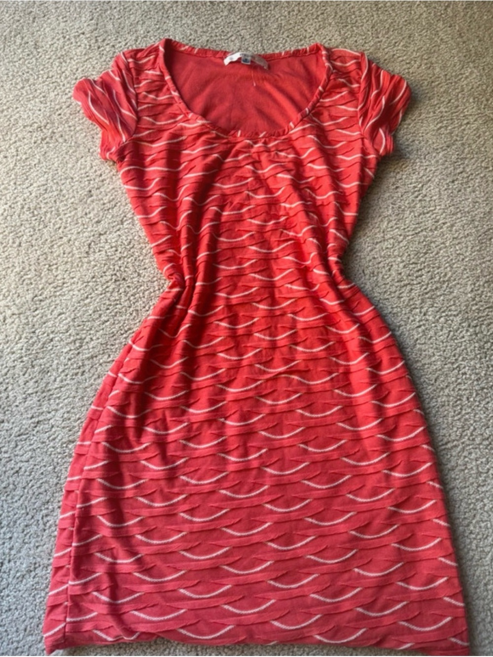 Studio M Red Scoop-Neck Midi Dress with Wave Print bodycon - y2k